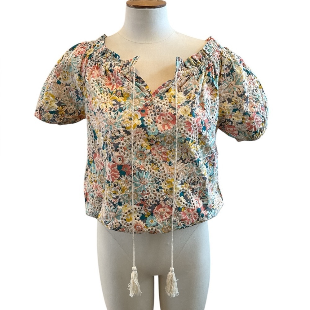 Solitaire Floral Eyelet Peasant Blouse with Tassel Tie – Small